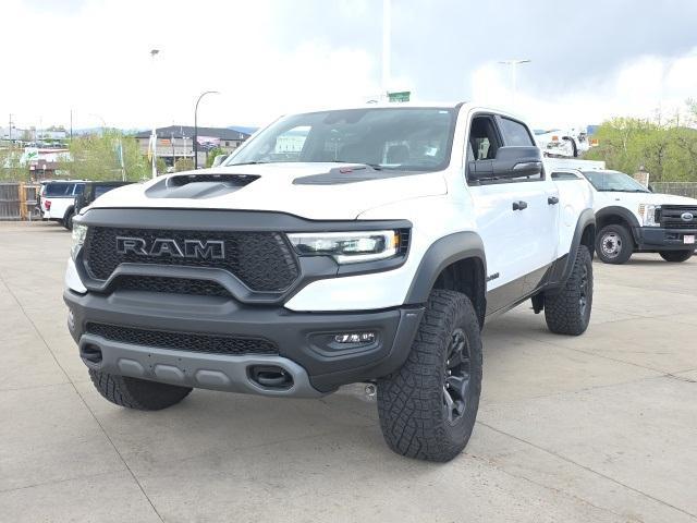 2024 Ram 1500 Vehicle Photo in ENGLEWOOD, CO 80113-6708