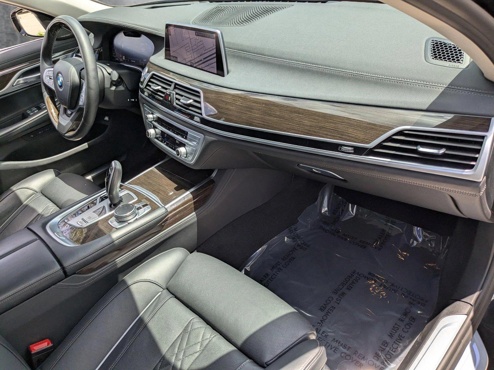 2021 BMW 740i Vehicle Photo in Miami, FL 33169
