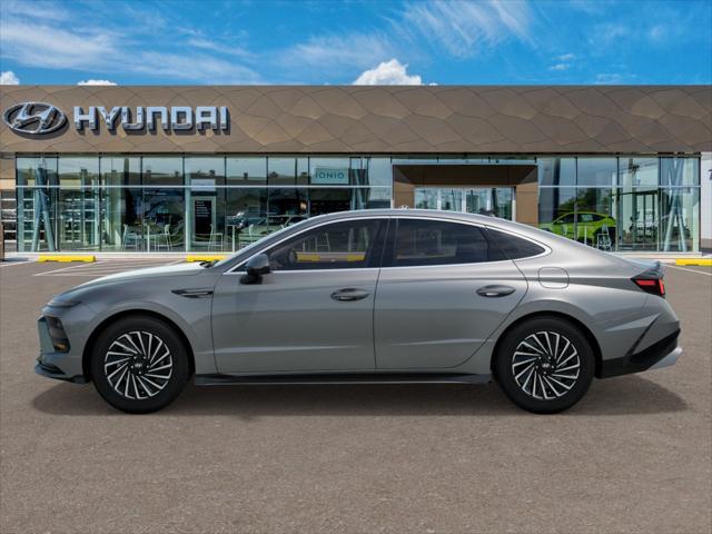 2025 Hyundai SONATA Hybrid Vehicle Photo in Peoria, IL 61615