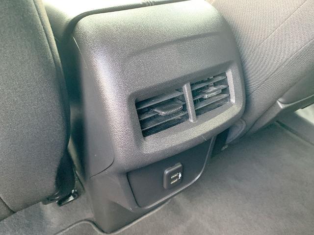 2022 GMC Terrain Vehicle Photo in MOON TOWNSHIP, PA 15108-2571