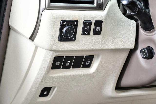 2017 Lexus GX 460 Vehicle Photo in DALLAS, TX 75235