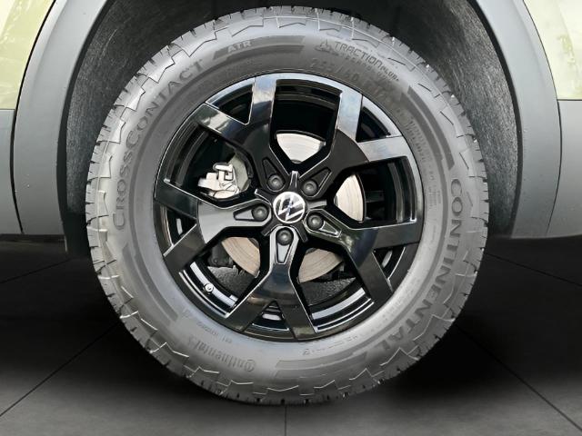 2025 Volkswagen Atlas Vehicle Photo in Oshkosh, WI 54904