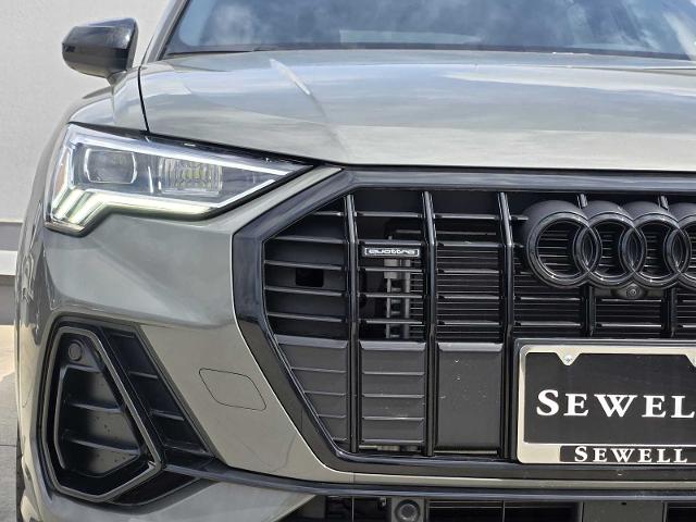 2025 Audi Q3 Vehicle Photo in SUGAR LAND, TX 77478