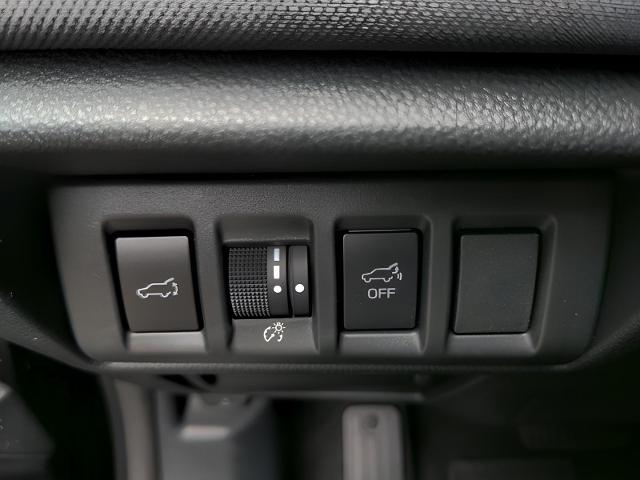 2025 Subaru Outback Vehicle Photo in Green Bay, WI 54304