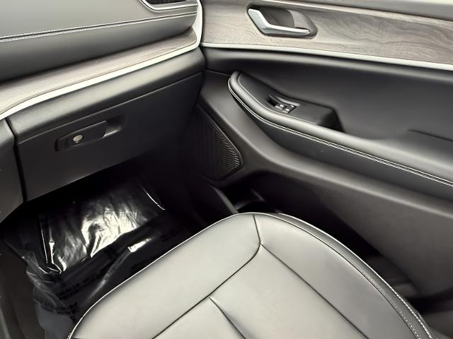 2023 Jeep Grand Cherokee Vehicle Photo in Oshkosh, WI 54901