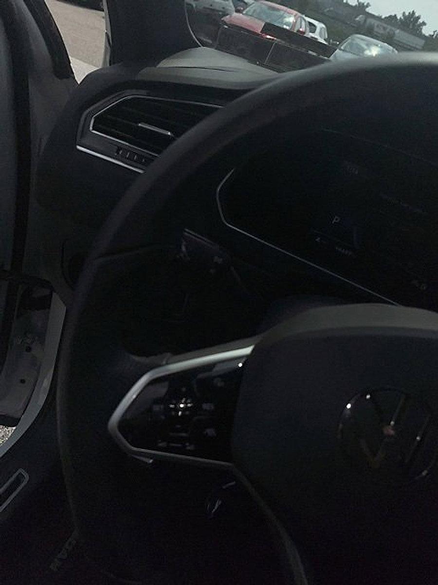 2022 Volkswagen Tiguan Vehicle Photo in Trevose, PA 19053