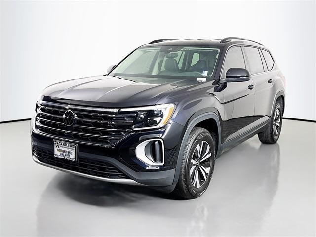 2024 Volkswagen Atlas Vehicle Photo in Puyallup, WA 98371