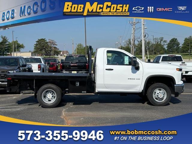 2024 Chevrolet Silverado 3500 HD Chassis Cab Vehicle Photo in COLUMBIA, MO 65203-3903