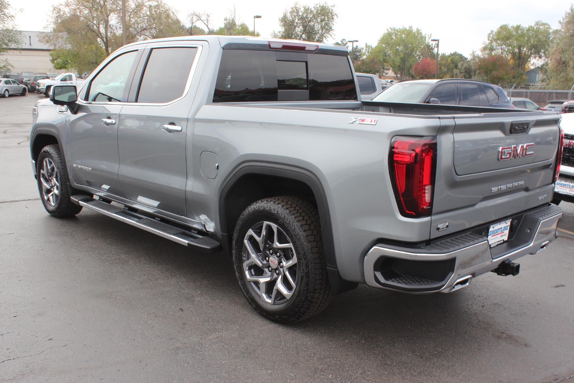 2025 GMC Sierra 1500 Vehicle Photo in AURORA, CO 80012-4011