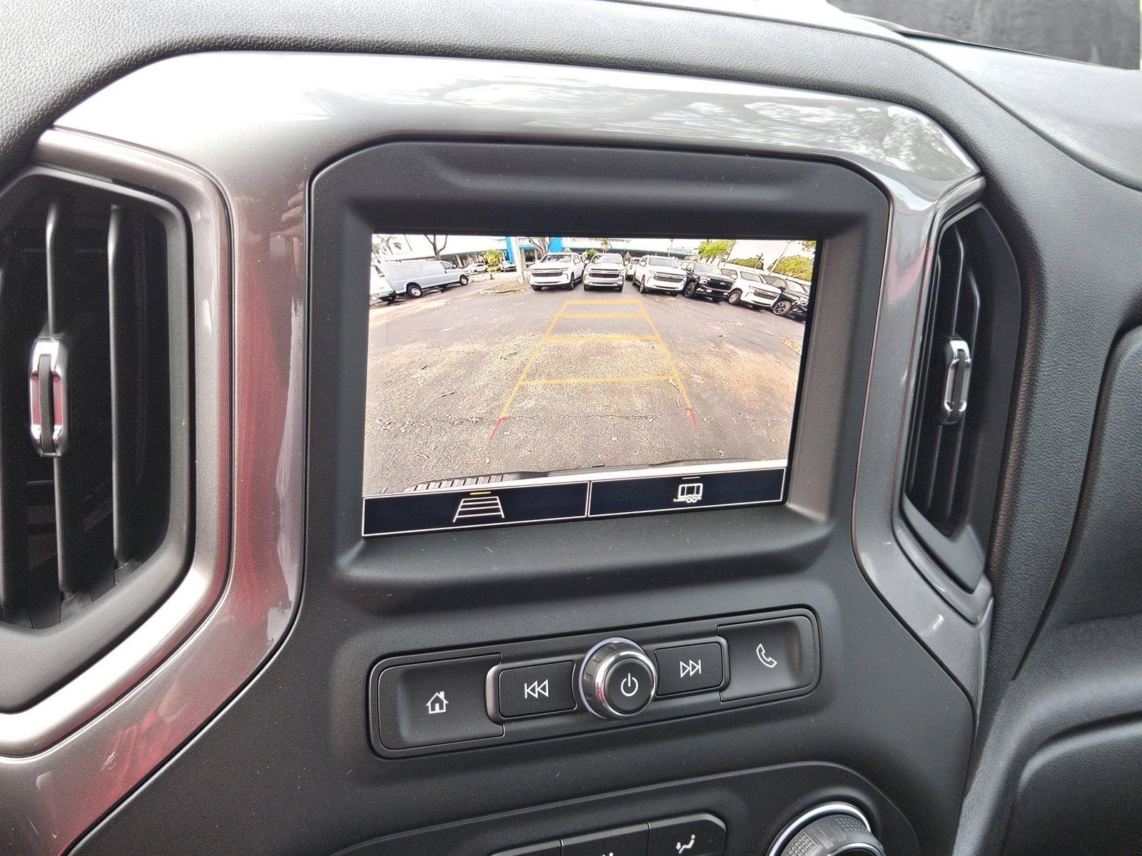 2025 Chevrolet Silverado 1500 Vehicle Photo in GREENACRES, FL 33463-3207