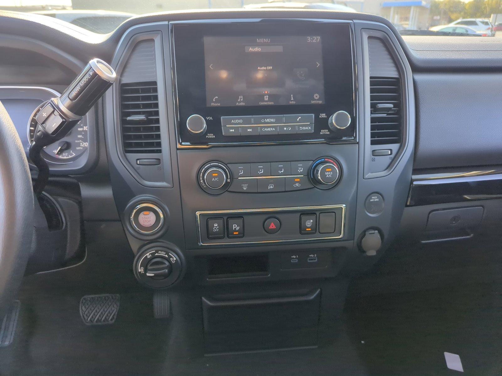 2023 Nissan Titan Vehicle Photo in Memphis, TN 38128