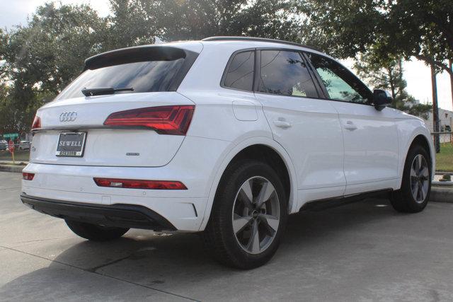 2024 Audi Q5 Vehicle Photo in HOUSTON, TX 77090