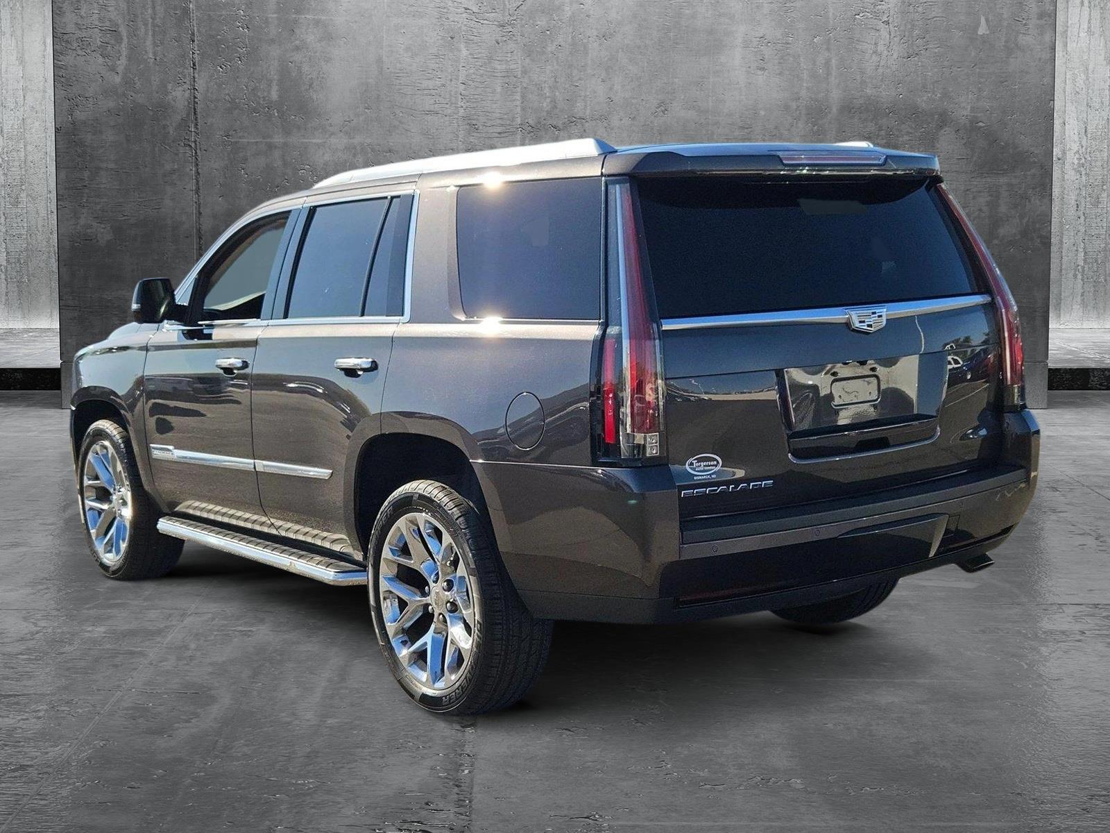 2016 Cadillac Escalade Vehicle Photo in GILBERT, AZ 85297-0446