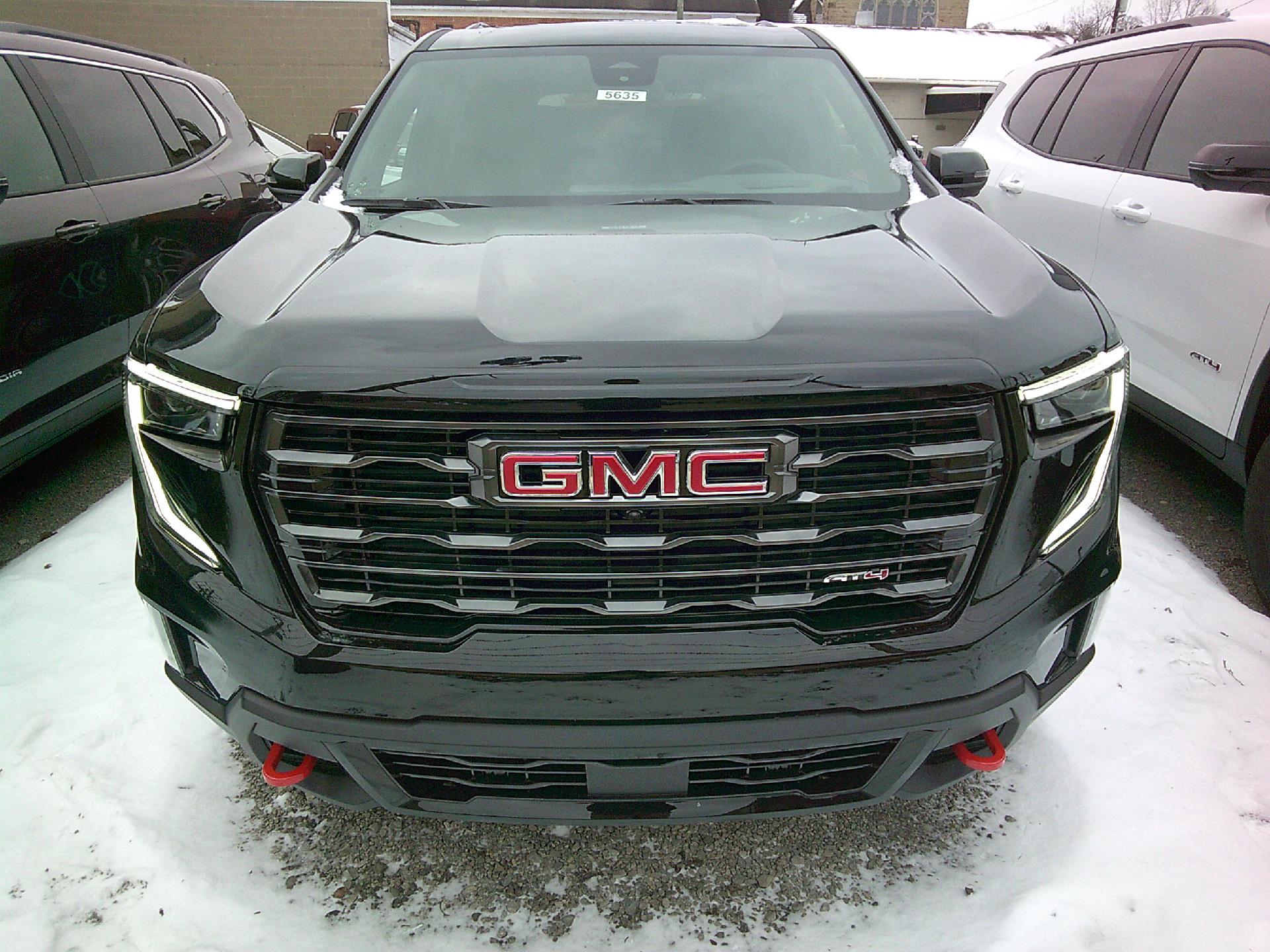 2025 GMC Acadia Vehicle Photo in KITTANNING, PA 16201-1536