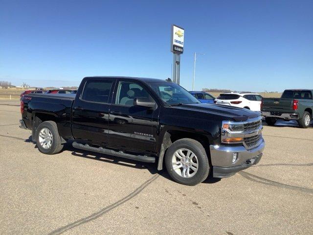 Used 2018 Chevrolet Silverado 1500 LT with VIN 3GCUKREC9JG523680 for sale in Truman, MN