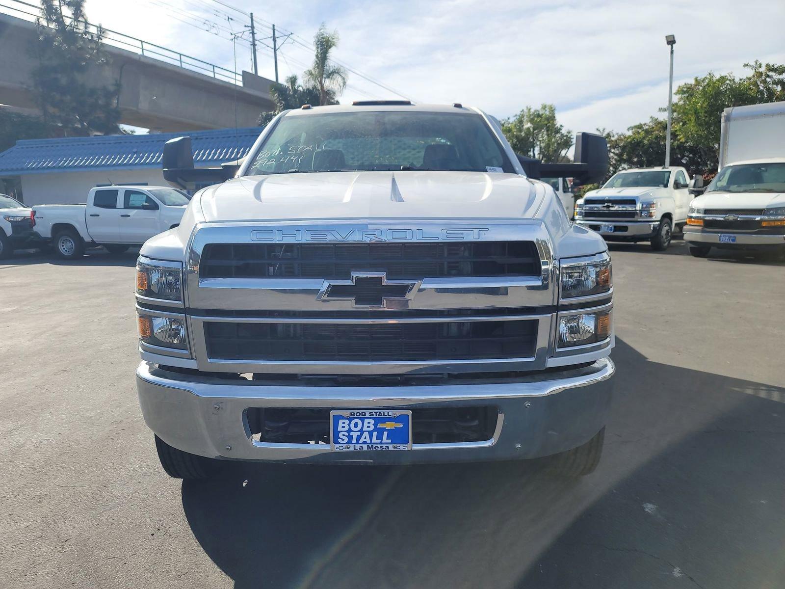 2024 Chevrolet Silverado Chassis Cab Vehicle Photo in LA MESA, CA 91942-8211