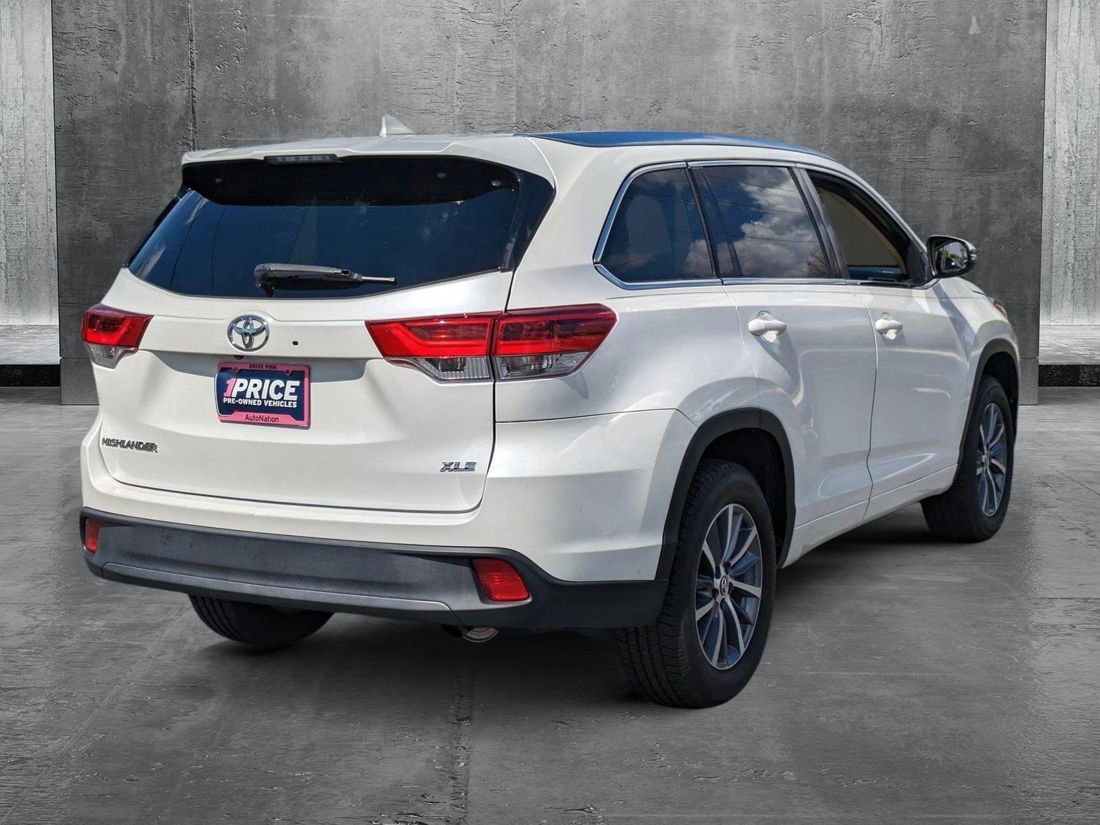 2017 Toyota Highlander Vehicle Photo in Sanford, FL 32771