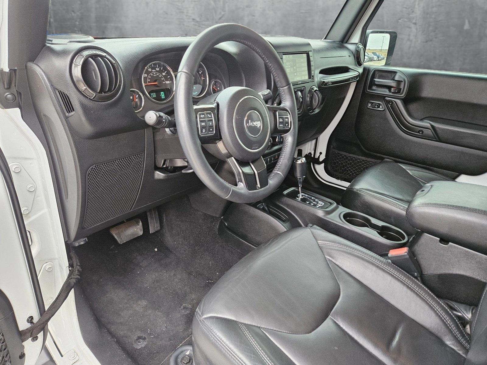 2017 Jeep Wrangler Unlimited Vehicle Photo in NORTH RICHLAND HILLS, TX 76180-7199