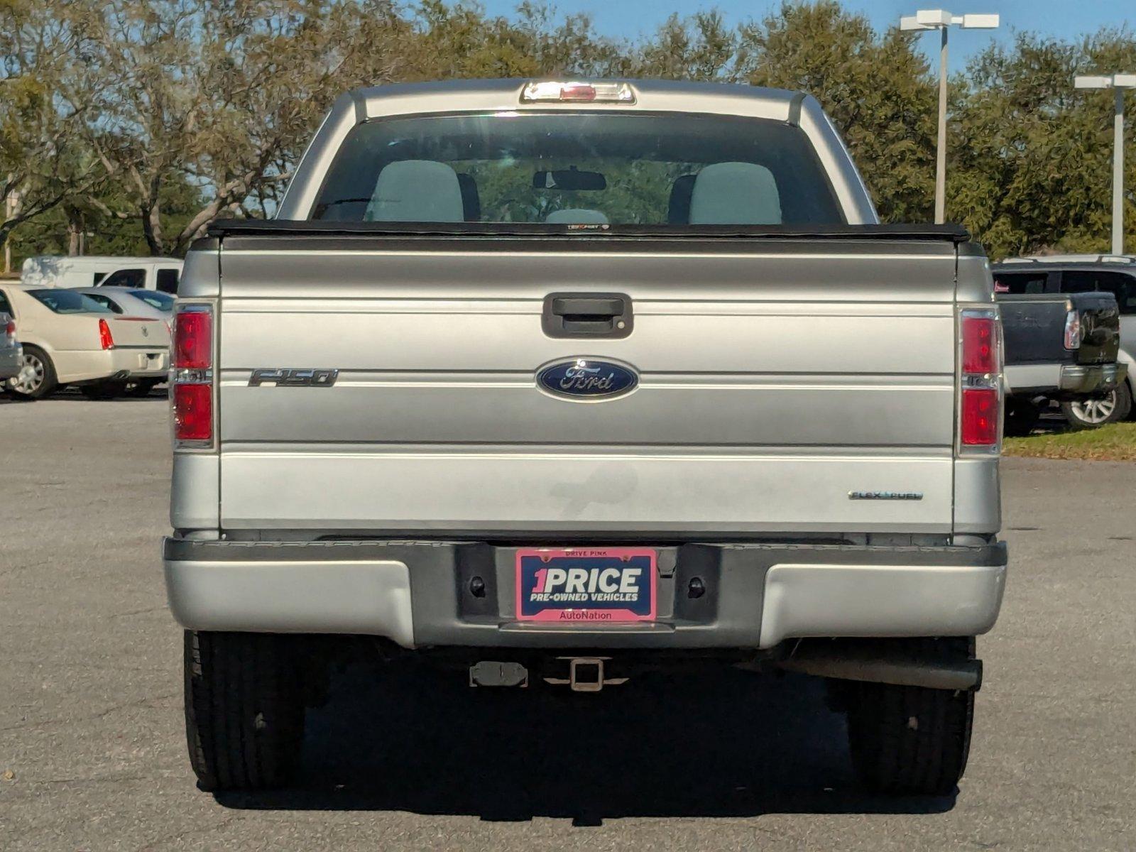 2013 Ford F-150 Vehicle Photo in St. Petersburg, FL 33713