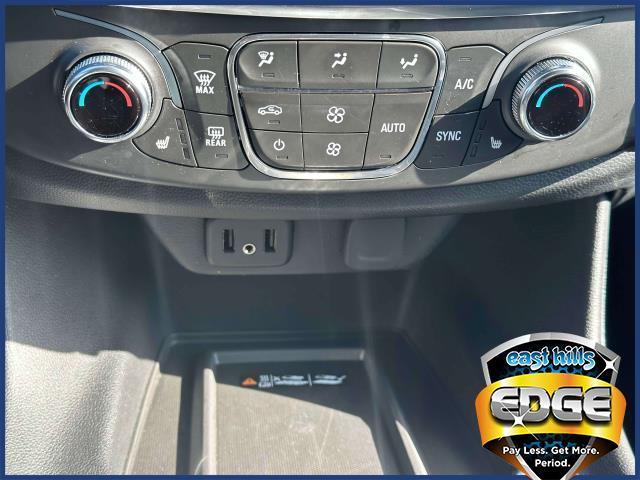 2022 Chevrolet Traverse Vehicle Photo in Roslyn, NY 11576
