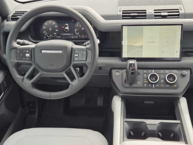 2025 Defender Vehicle Photo in AUSTIN, TX 78717