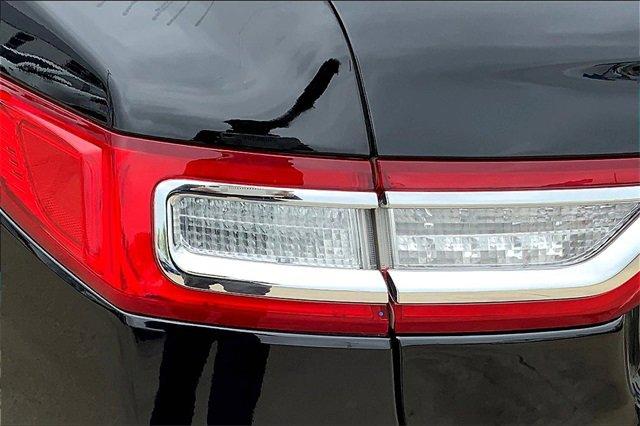 2020 Lincoln Continental Vehicle Photo in TOPEKA, KS 66609-0000