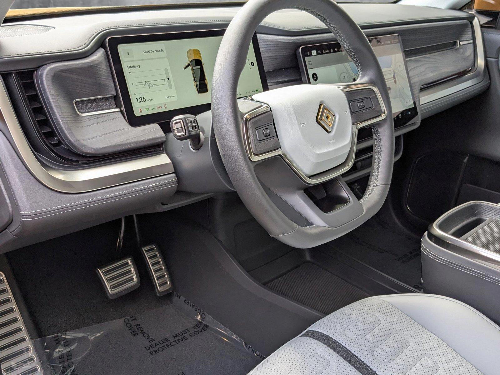 2023 Rivian R1S Vehicle Photo in Miami, FL 33169