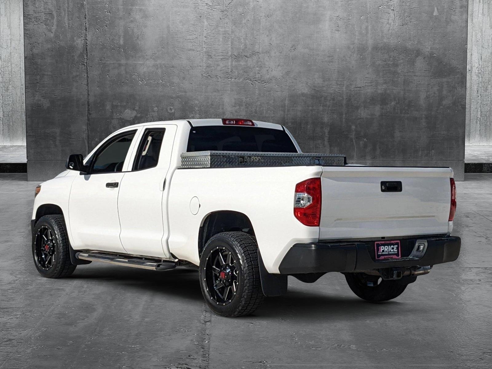 2019 Toyota Tundra 2WD Vehicle Photo in Davie, FL 33331