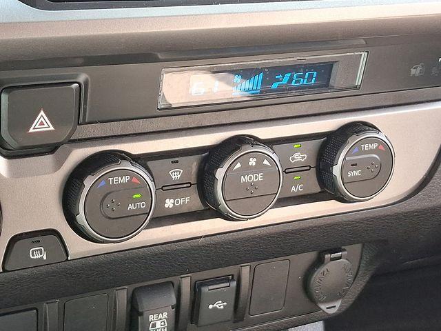 2021 Toyota Tacoma Vehicle Photo in DANBURY, CT 06810-5034