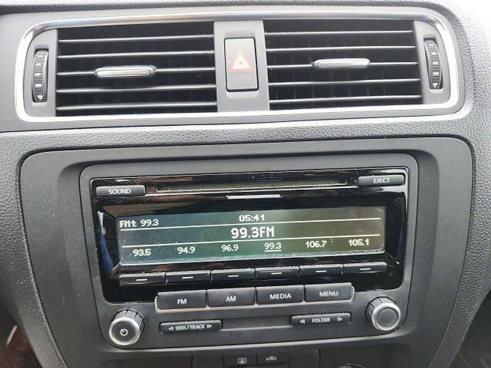 2014 Volkswagen Jetta Sedan Vehicle Photo in Harrisburg, PA 17111