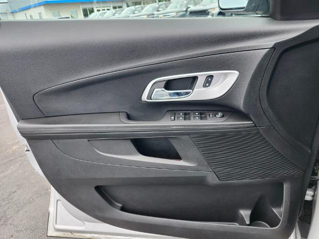 2017 Chevrolet Equinox Vehicle Photo in GREEN BAY, WI 54304-5303