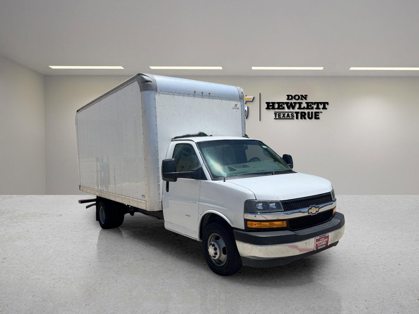 2021 Chevrolet Express Cutaway 3500 Vehicle Photo in GEORGETOWN, TX 78626-7508