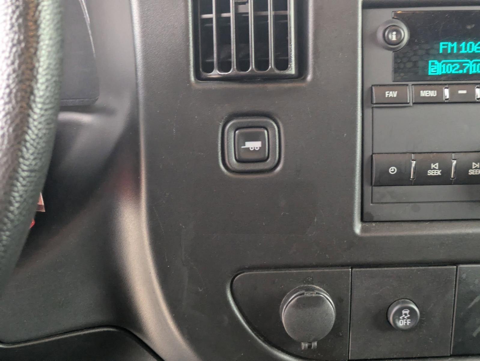 2023 Chevrolet Express Cargo 2500 Vehicle Photo in SELMA, TX 78154-1460