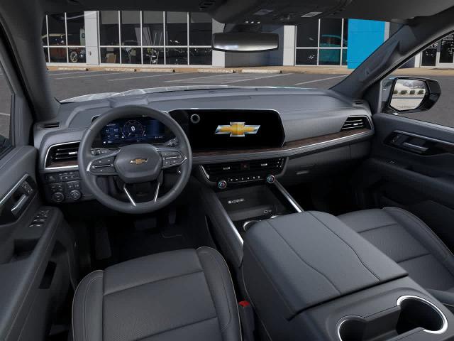 2025 Chevrolet Tahoe Vehicle Photo in MOON TOWNSHIP, PA 15108-2571