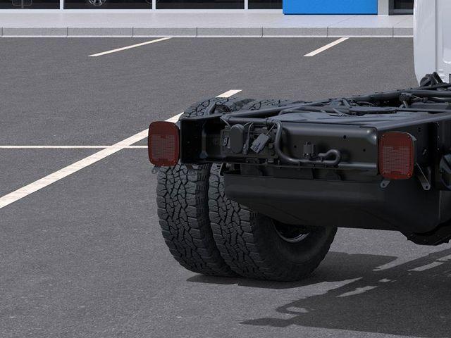 2025 Chevrolet Silverado 3500 HD Chassis Cab Vehicle Photo in PAWLING, NY 12564-3219