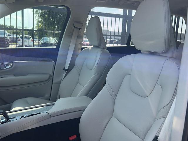 2025 Volvo XC90 Vehicle Photo in San Antonio, TX 78230