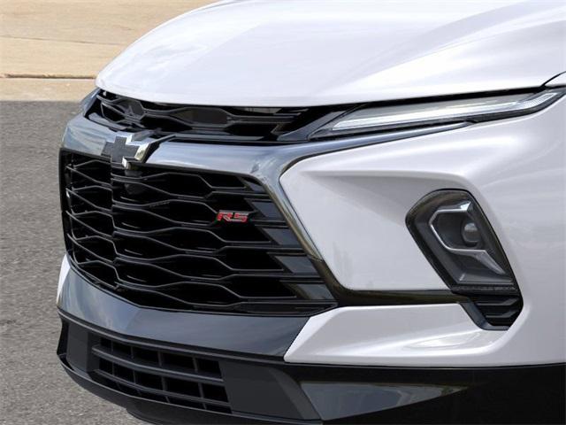 2025 Chevrolet Blazer Vehicle Photo in ENGLEWOOD, CO 80113-6708