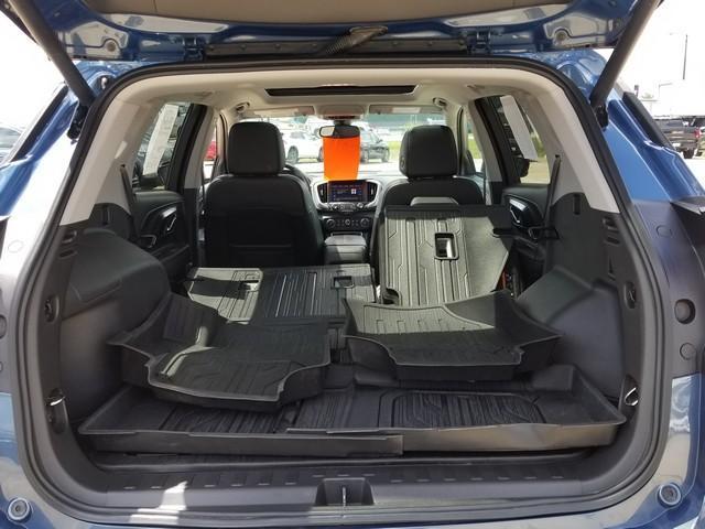 2024 GMC Terrain Vehicle Photo in ELYRIA, OH 44035-6349