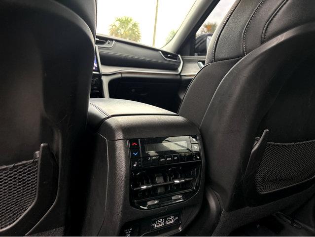 2023 Jeep Grand Cherokee L Vehicle Photo in Savannah, GA 31419