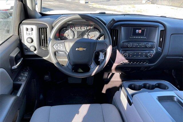 2024 Chevrolet Silverado Chassis Cab Vehicle Photo in INDEPENDENCE, MO 64055-1314