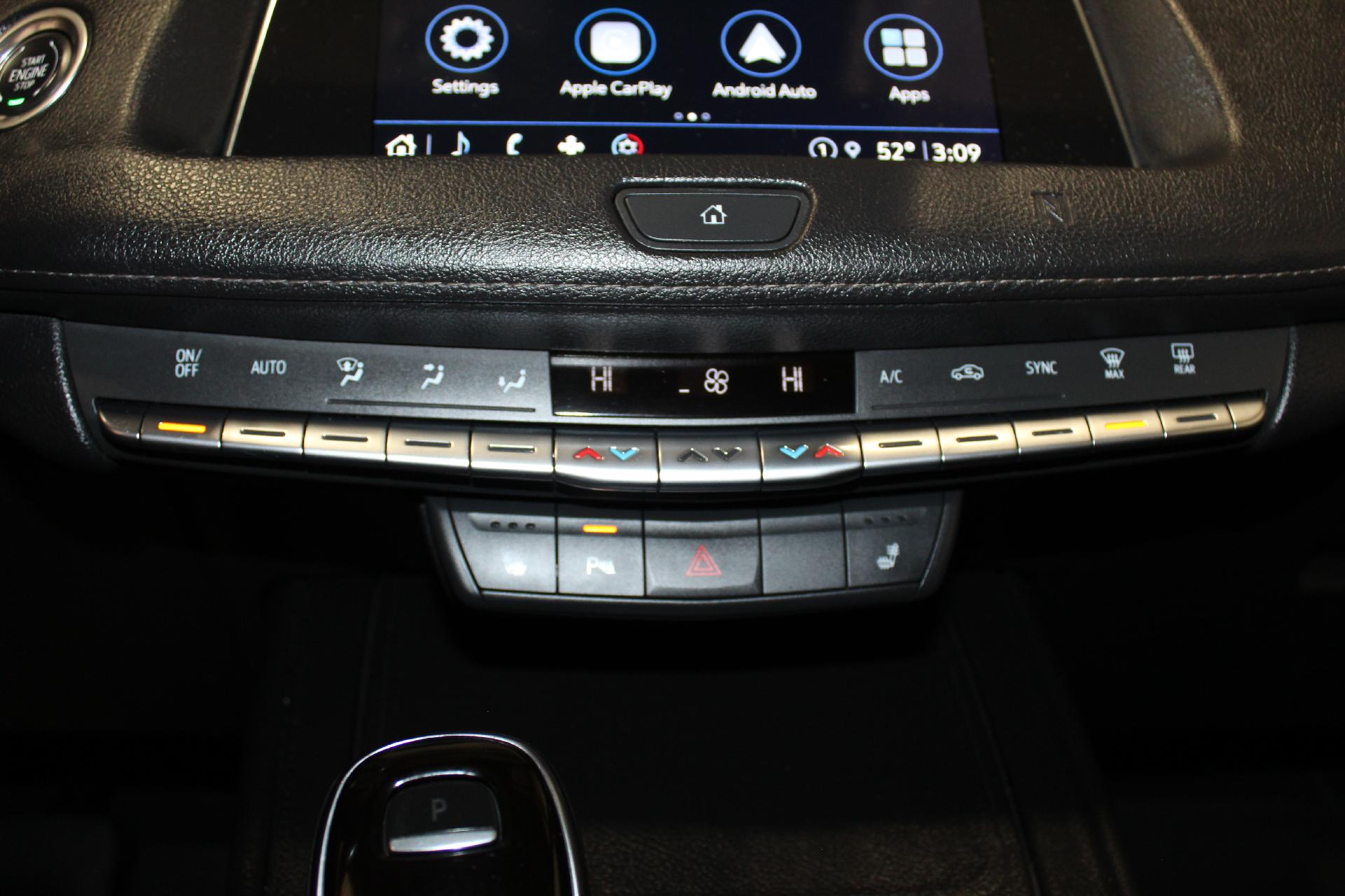 2021 Cadillac XT4 Vehicle Photo in NORTHAMPTON, MA 01060-1120