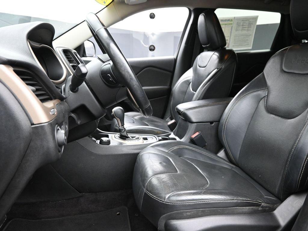 2016 Jeep Cherokee Vehicle Photo in Marion, IA 52302
