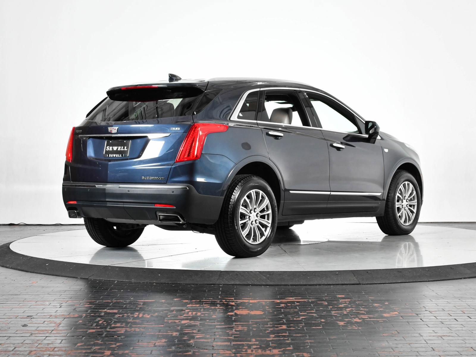 2018 Cadillac XT5 Vehicle Photo in DALLAS, TX 75235