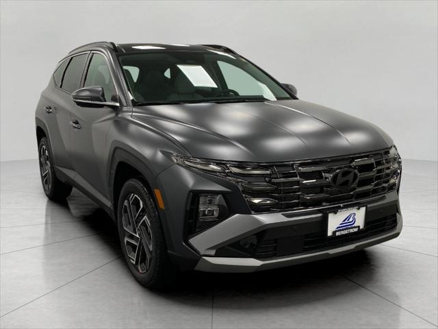2025 Mitsubishi Outlander Plug-In Hybrid for sale in Appleton -  JA4T5VA90SZ002168 - Bergstrom Imports on Victory Lane