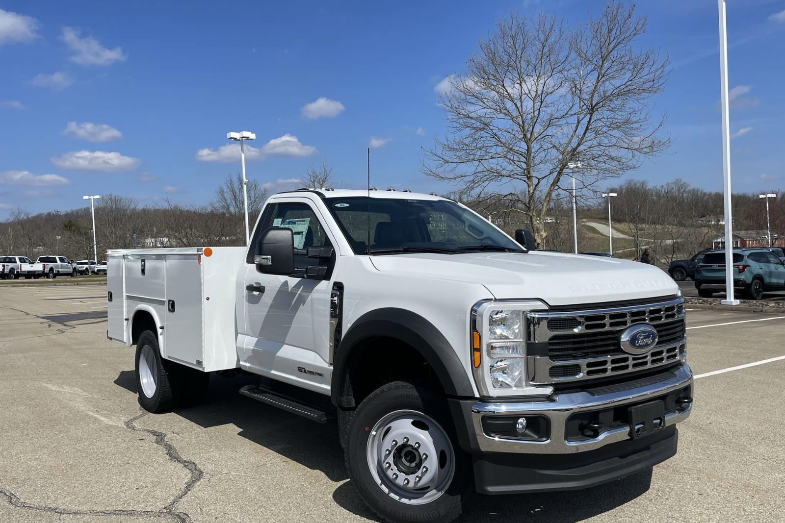 2024 Ford Super Duty F-550 DRW Vehicle Photo in Belle Vernon, PA 15012