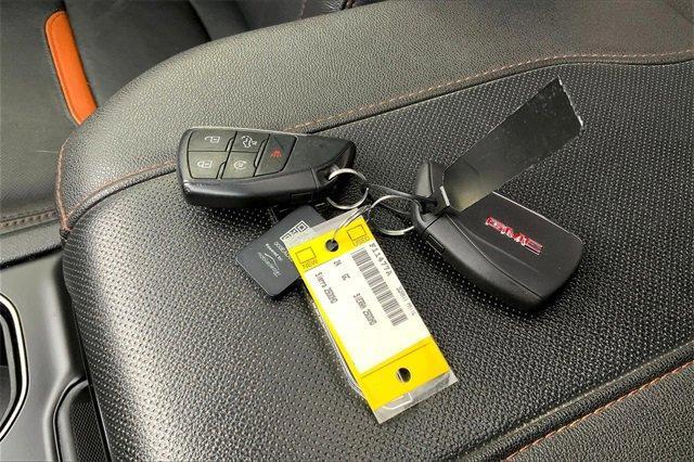 2024 GMC Sierra 2500 HD Vehicle Photo in TOPEKA, KS 66609-0000