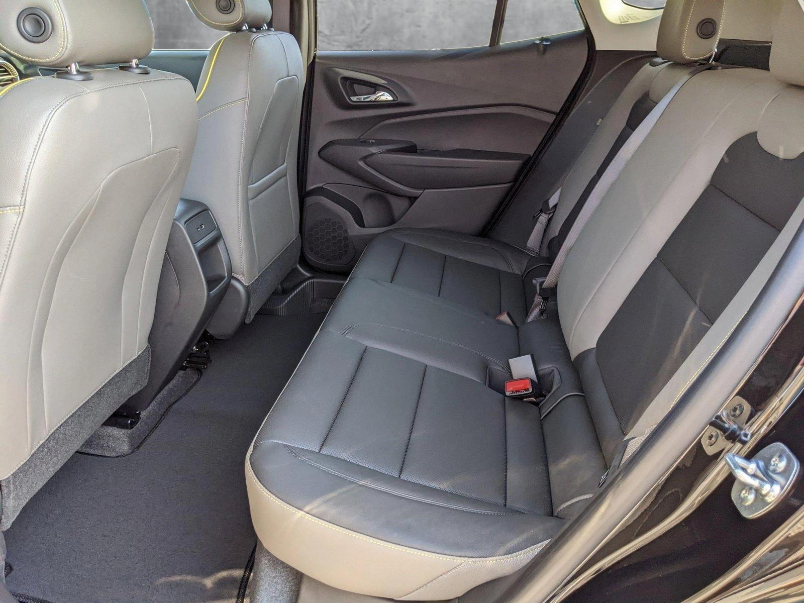 2025 Chevrolet Trax Vehicle Photo in TIMONIUM, MD 21093-2300