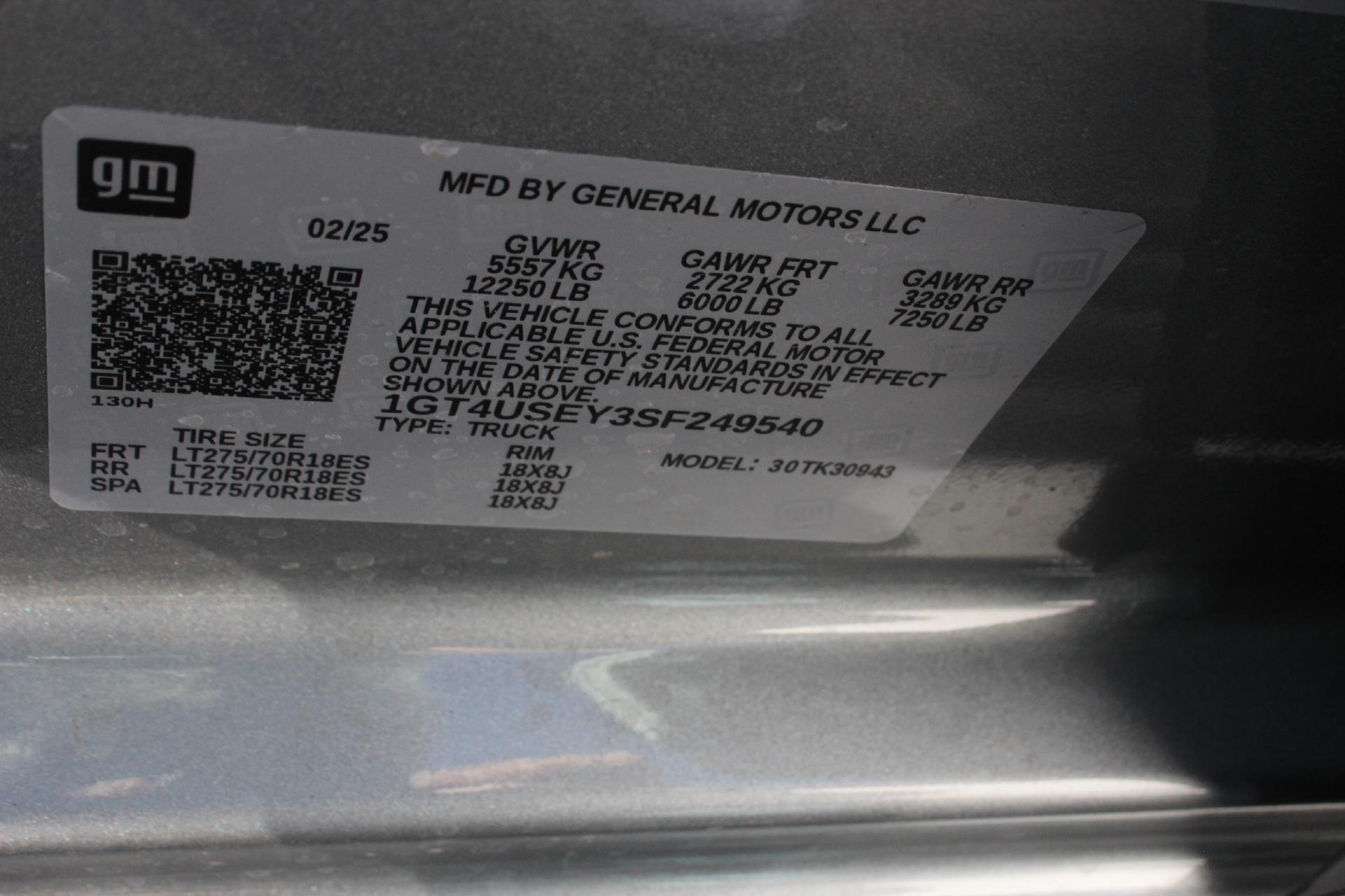 2025 GMC Sierra 3500 HD Vehicle Photo in AURORA, CO 80012-4011