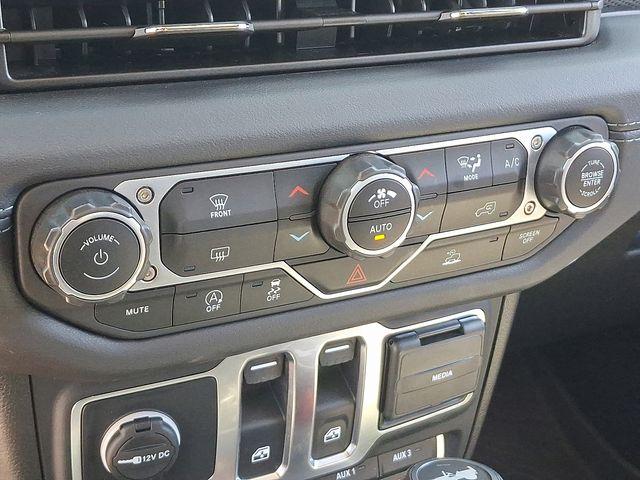 2024 Jeep Wrangler Vehicle Photo in DANBURY, CT 06810-5034