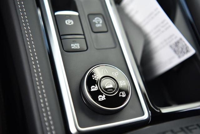 2025 Nissan Pathfinder Vehicle Photo in Ballwin, MO 63011